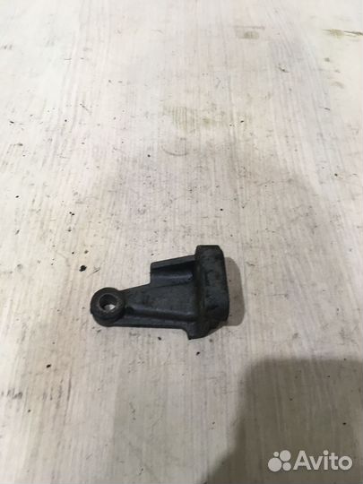 Кронштейн крепление двигателя BMW 3Е 36 Е46 М43