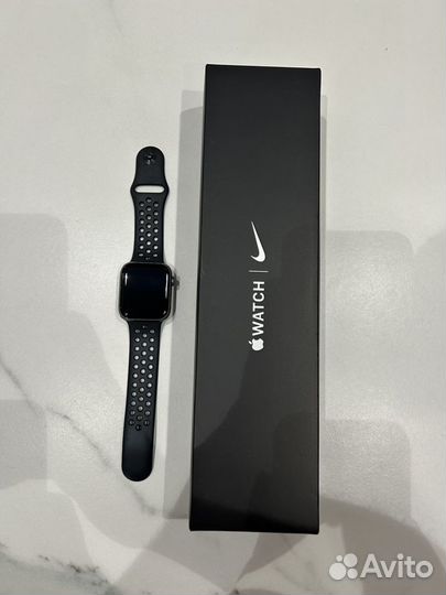 Часы apple watch 5 44 mm nike