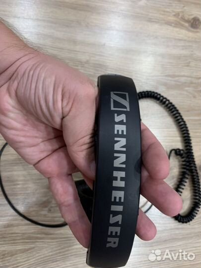 Наушники sennheizer HD215