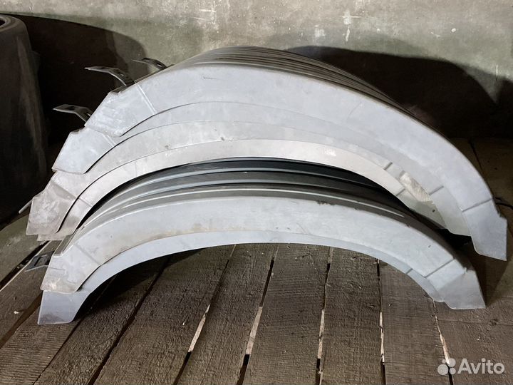 Крыло ведущей оси mercedes actros