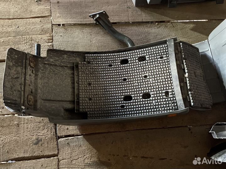 Крыло LS mercedes actros