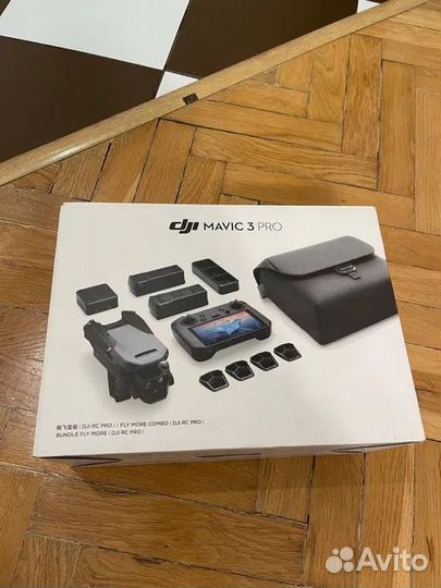 Квадрокоптер DJI Mavic 3 Pro fly more combo