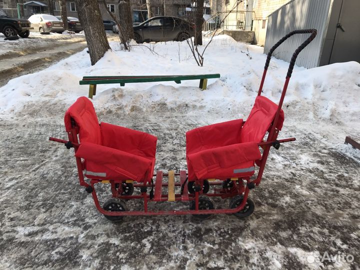 Сани для двойни