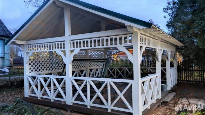 Бригада строителей