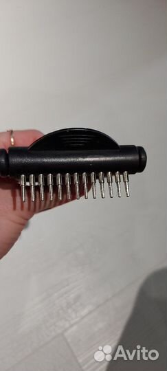 Щетка для вычесывания фурминатор