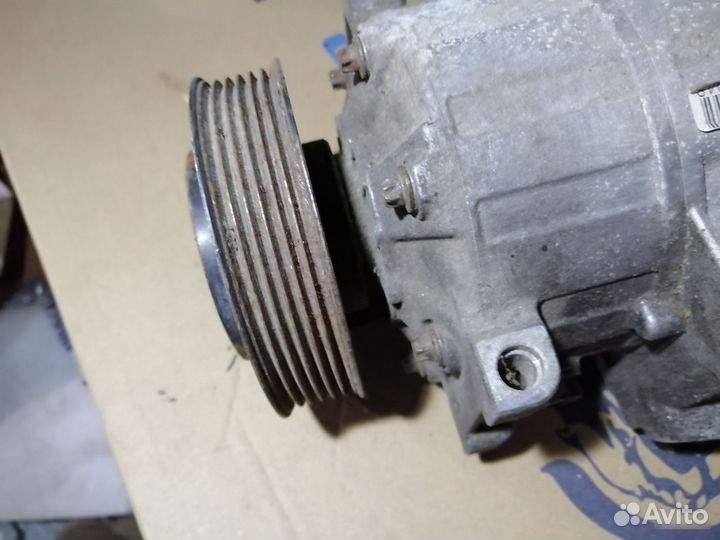 Компрессор кондиционера Volkswagen Golf 5 1.6 FSI
