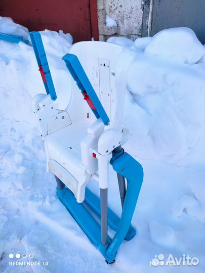 Продам стул для кормления, состояние среднее