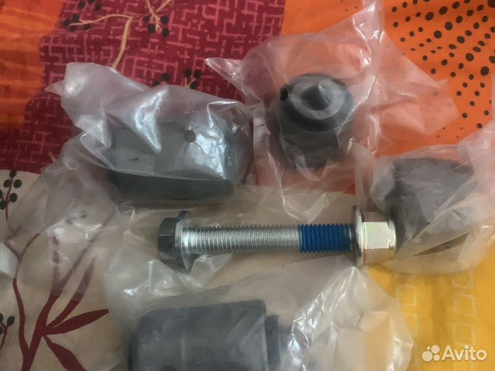 Салентблоки подпружиных рычагов фокус 2 /3