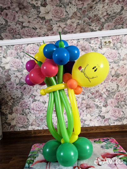 Смайл с букетом