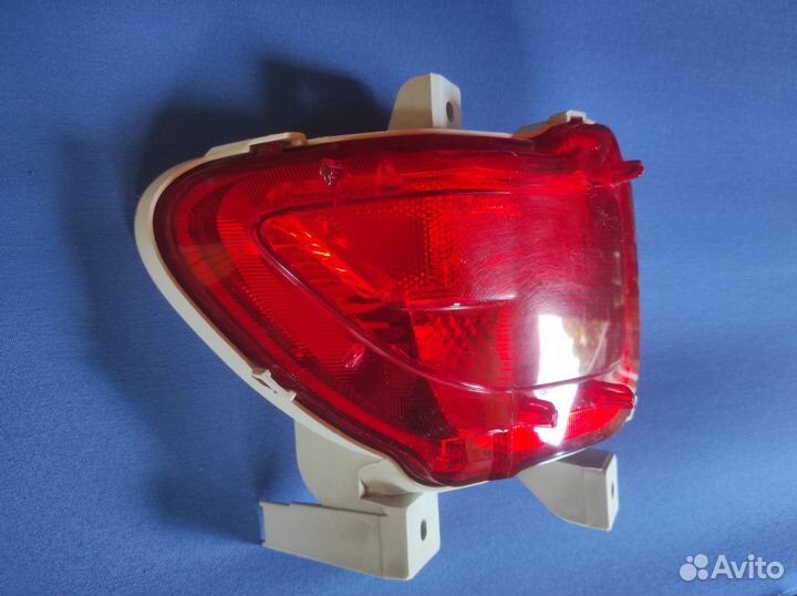 Фонарь противотуманный задний левый Toyota RAV4