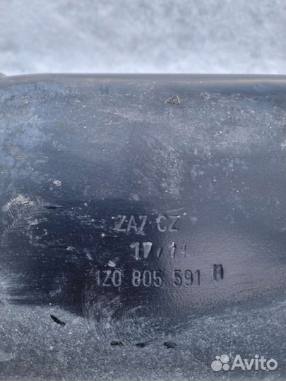 Рамка радиатора Телевизор Octavia A5