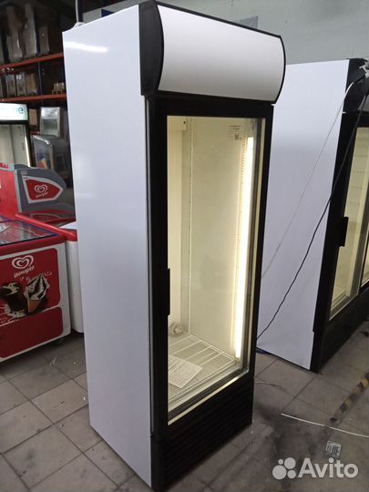 Холодильный шкаф