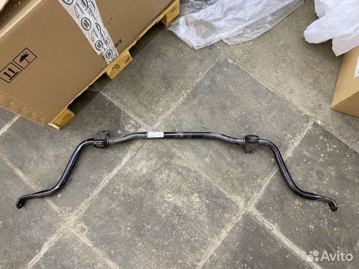 Jaguar XE стабилизатор передний