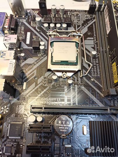 Процессор Intel Core i7-9700K LGA1151 v2