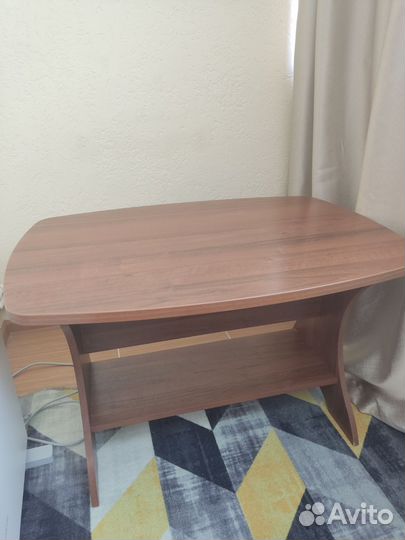 Журнальный столик бу