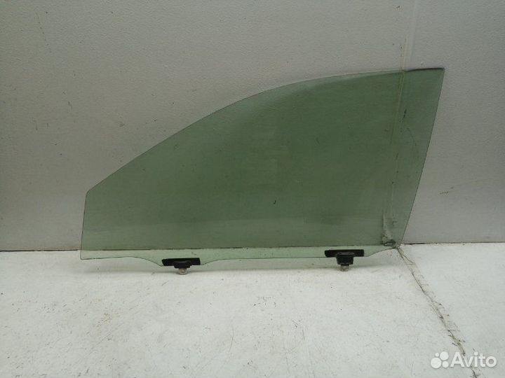 Стекло двери переднее левое Toyota Corolla