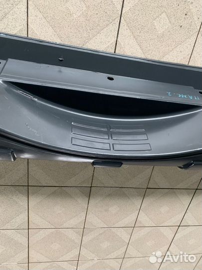 Бампер зад. Mitsubishi Pajero