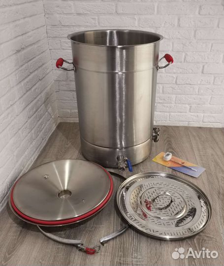 Куб 50 л с фальш дном