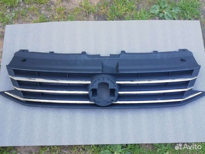 Решетка радиатора Polo Sedan 2010-2019