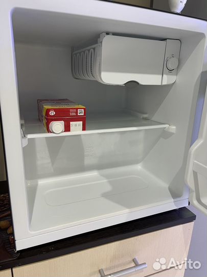 Мини холодильник Midea