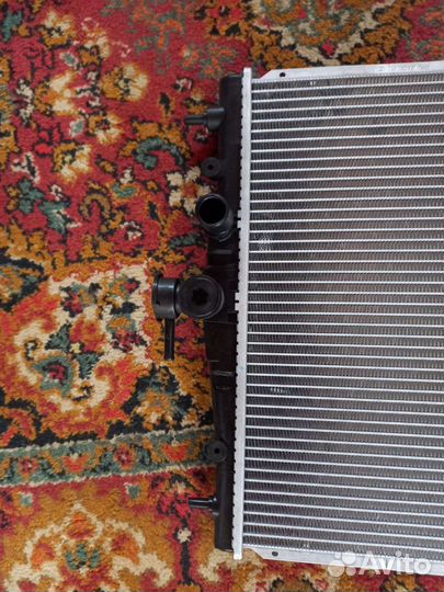 Радиатор на mazda