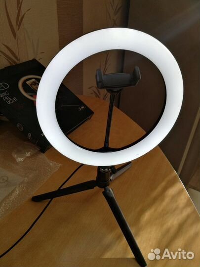 Кольцевая лампа (свет) 26см +тринога, селфи. Новая
