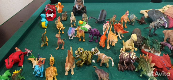 Динозавры игрушки