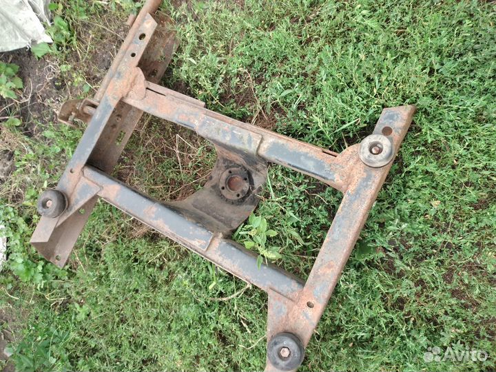 Подрамник газ самосвал 3309