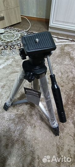 Штатив для фотоаппарата