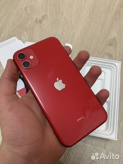 iPhone 11, 64 ГБ