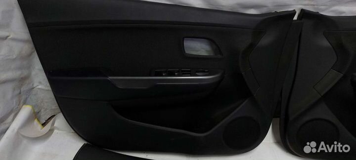 Обшивки дверей Kia Rio 3 рестайлинг