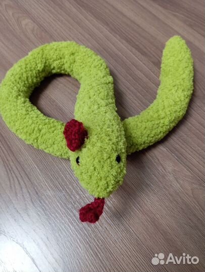 Символ 2025 года. Плюшевая змея