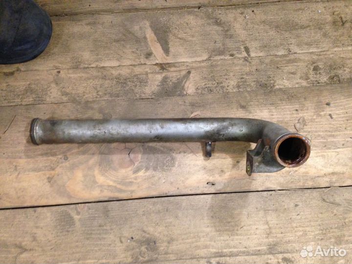 Труба охлаждения 6G72/24 Мицубиси Паджеро Спорт 1