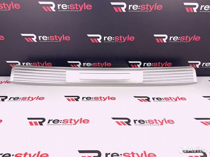 Накладка заднего бампера LX470 с Загибом