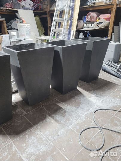 Вазоны уличные из бетона