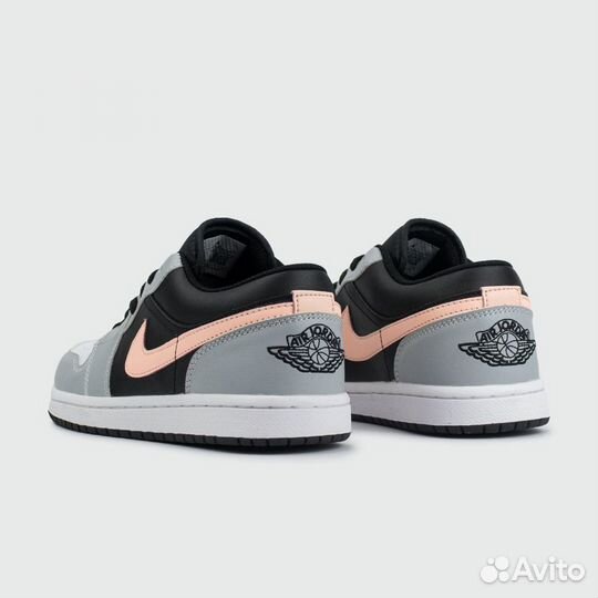 Кроссовки женские Nike Air Jordan 1 Low 22020