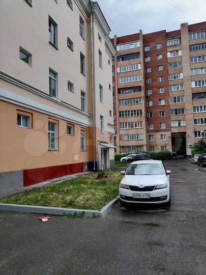 3-к. квартира, 83,8 м², 2/5 эт.