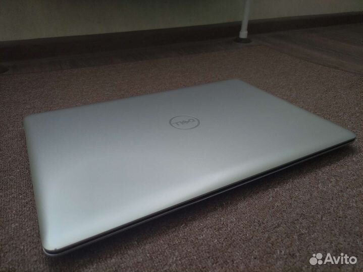 Ноутбук Dell Inspiron 3793 i5 10gen