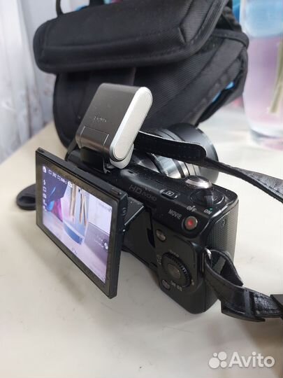 Продам беззеркальный фотоаппарат Sony nex 5