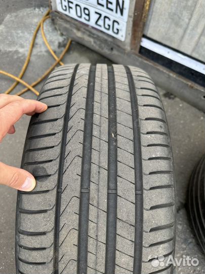 Pirelli Cinturato P7 245/45 R18