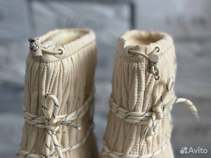 В наличии Луноходы MIU MIU Moon Boot type