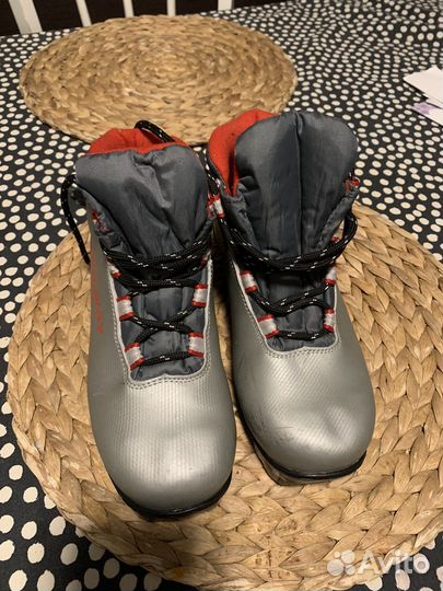 Лыжные ботинки 35 размер
