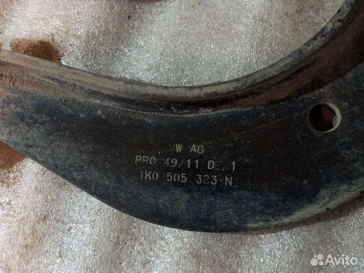 Рычаг задней подвески верхний VW Touran