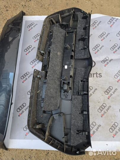 Обшивка крышки багажника Audi S3 8V 8V3867979G
