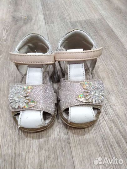 Босоножки для девочки 23 размер