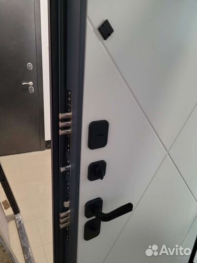 Двери металлические межкомнатные