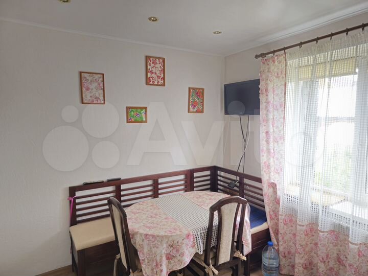 Дом 156,6 м² на участке 6 сот.