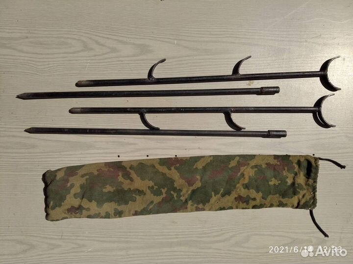 Котелок походный чугунный