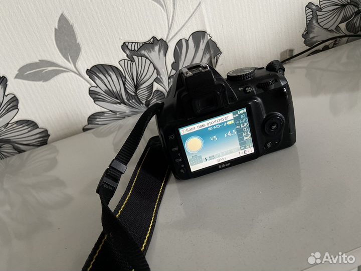 Зеркальный фотоаппарат nikon d3000