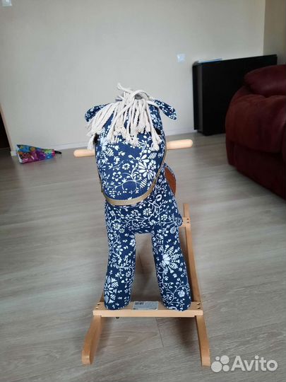 Качалка лошадь